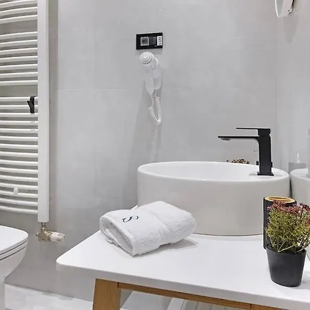 Paradise Slavija Tres דירה