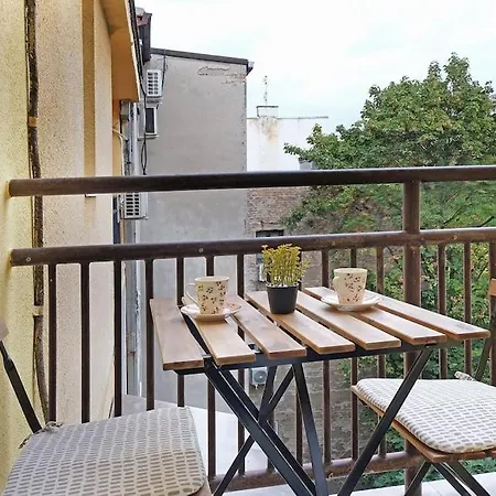 Paradise Slavija Tres * Belgrado